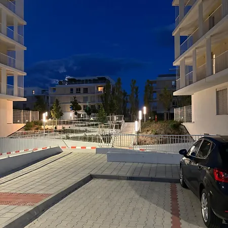 Apartamento Sofia New Quiet And Near Center Bratislava